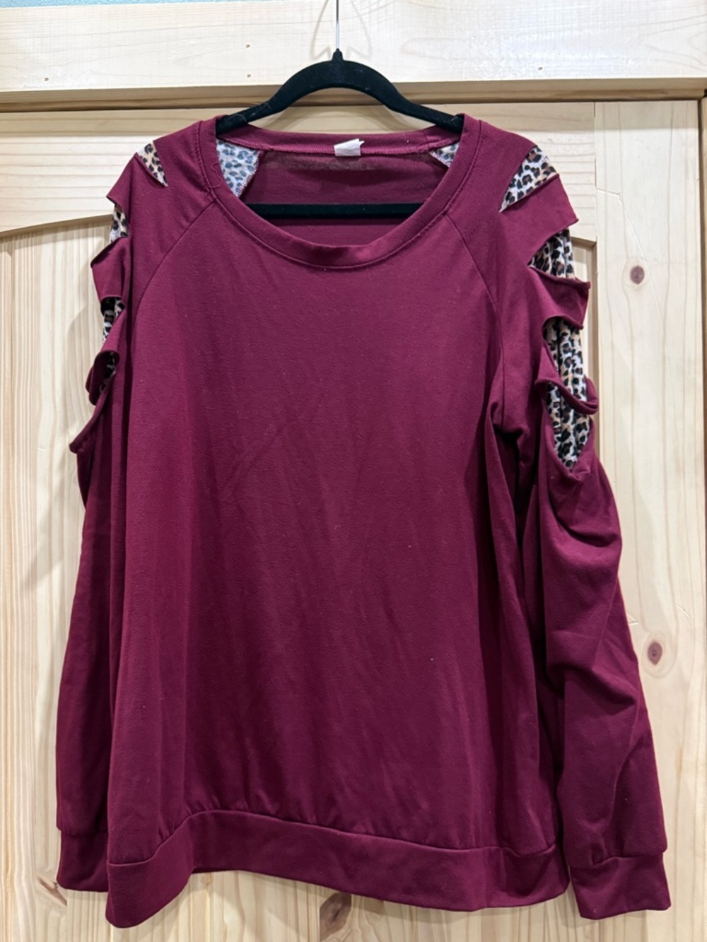 Sunshine & Rodeos Burgundy Leopard Cold Shoulder Cut Out Long Sleeve Top Large